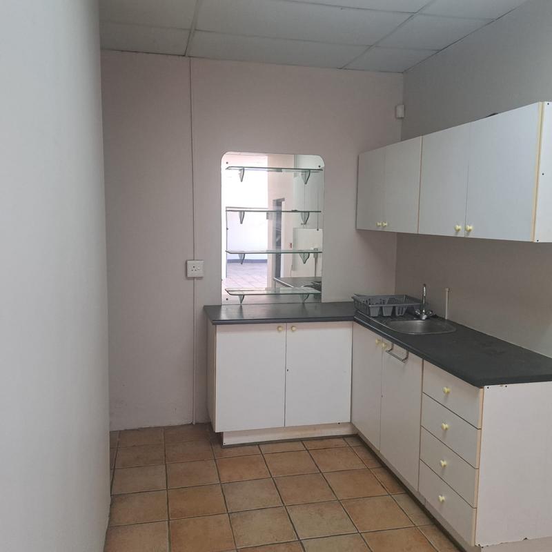 To Let commercial Property for Rent in Sidwell Eastern Cape